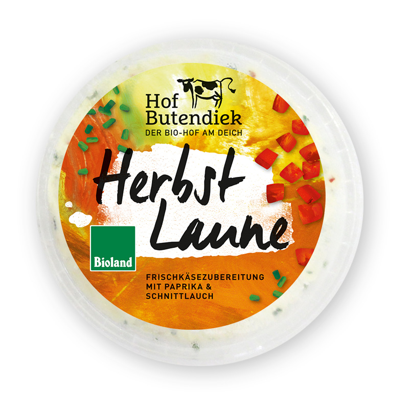 sorte-herbstlaune-becher-offen Herbstlaune: Frischkäsebecher von oben mit orange-gelbem Etikett, Titel und Logo vom Hof
